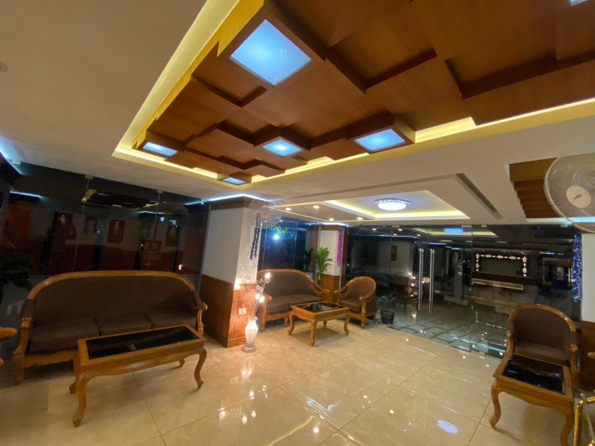 Utsavam Hotel Apartments Guruvayur Exterior photo